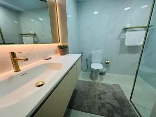 SUNRISE HOMES - Studio with Huge Balcony & Amazing View near JBR Beach - 3