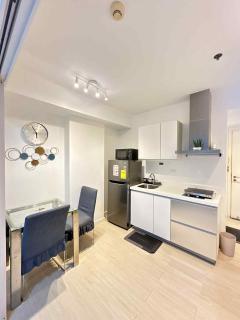 1BR Condotel in Azure Urban Resort Near NAIA #BH2 - 3