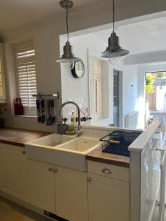 Stylish Boutique Home Near Sandbanks - Walk to Ashley Cross - 3