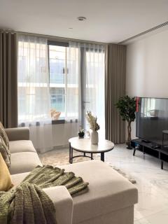 Stylish 2-bedroom Apartment With Jacuzzi - 8