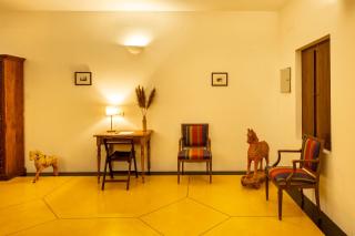 The Colonial Courtyard - 5