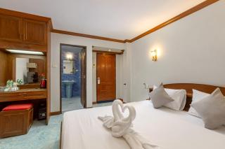 Break Point Patong Hotel - 3