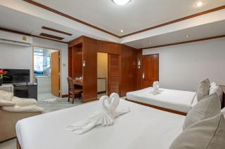 Break Point Patong Hotel - 1