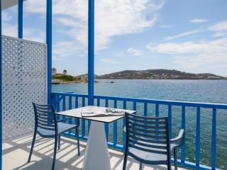 Bluetopia Suites - 8