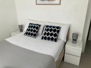 Albert 1er · Chic One-Bedroom Apartment with Parking - StayInAntibes - 3