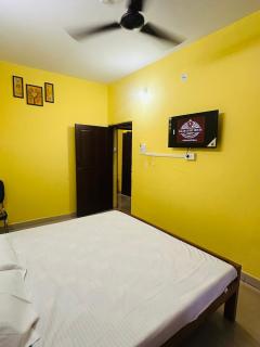 Balaji guest house - 9