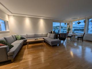 Penthouse with Hot Tub - 8