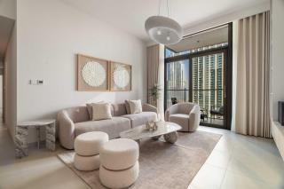 Luxurious 4BR with Boulevard View - 10 min to Burj & Mall - 2