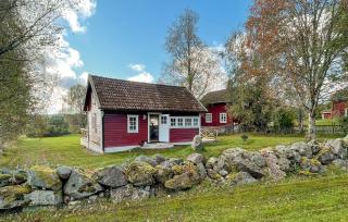 Amazing Home In Askersund With House A Panoramic View - 0