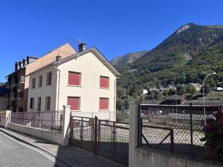 Charmant T2 à Cauterets avec vue montagne et parking - FR-1-812-143 - 0