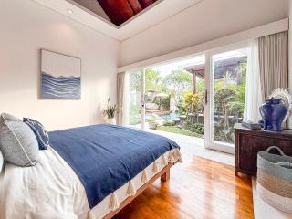 Villa St Calyx by DVH Luxe Retreats 3BR Tropical Pool Villa - 6