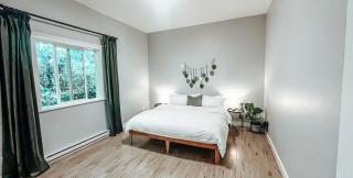 Sooke Getaway - Relax & Recharge in Nature, Private 7min to Sooke - 7