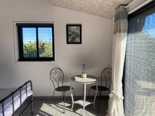 Chalet Olisios, priate accommodation in beautiful countryside location - 4