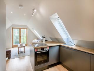 Pond View Loft - 6