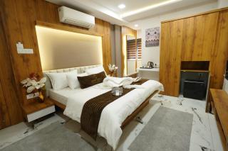 Hotel Deol's Paradise - 1