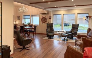 Nice Apartment In Kvalsund With Wifi - 1