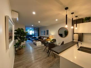 Luxe Retreat - 1