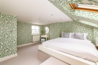 Chiswick Courtyard House - 4