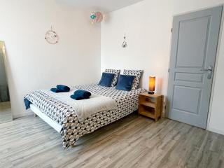 La Family House, spacieuse avec wifi, extérieur et parking - 8