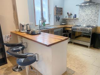 La Family House, spacieuse avec wifi, extérieur et parking - 6