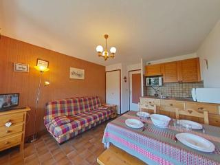 Studio RDC 4 pers, accès pistes, parking - FR-1-241-96 - 8