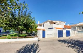 2 Bedroom Stunning Home In Almazora - 3