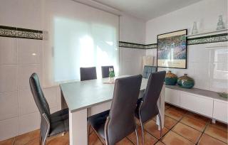 2 Bedroom Stunning Home In Almazora - 7