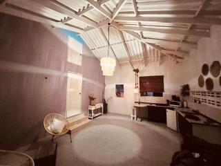 Tropical Breeze Curaçao - 1