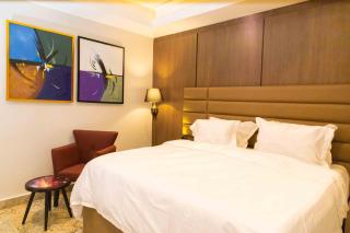 King Georges Court - 4