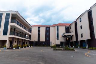 King Georges Court - 9