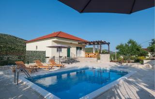 Gorgeous Home In Danilo With Wifi - 3