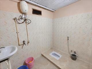Prime Area 1AC Room Budget Stay - Bhopal - 1