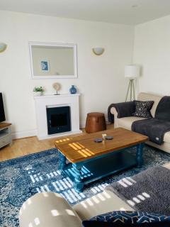 Beer Bakery Cottages - Charming Cottage Retreat - 2 mins from Beach with Car Parking space - 4