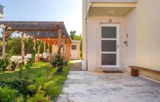 Awesome Apartment In Malinska With House Sea View - 2