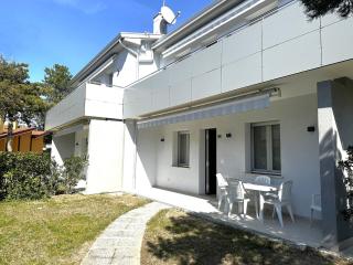 Apartment with garden-Beahost - 0