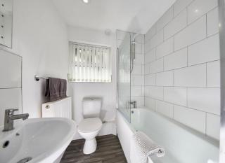 NO 4 at MANNERING, LARGE 1 BED NEAR SEFTON PARK - 9