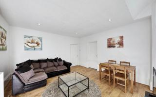 NO 4 at MANNERING, LARGE 1 BED NEAR SEFTON PARK - 5