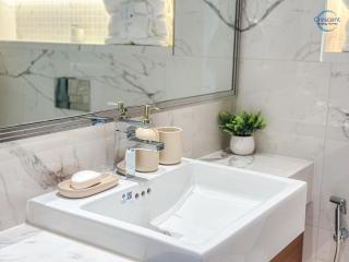 Modern Retreat at Azizi Azure, Meydan - 8