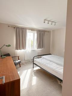 Detached House near Gatwick Airport - 6