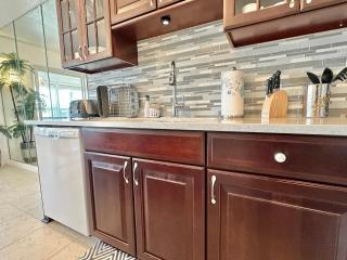 Penthouse Shores 303 - 5