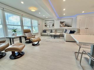 Penthouse Shores 309 - 3