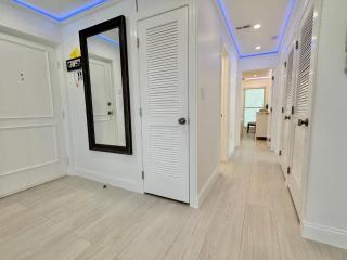 Penthouse Shores 309 - 1