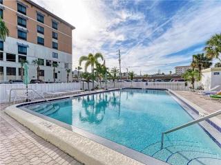 Penthouse Shores 307 - 7