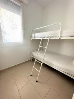 Bright flat with shared pool - 5