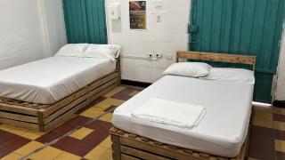 De La Mora Hostal - 7