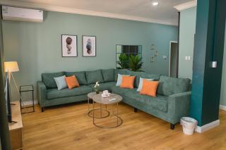 شقة واسعة وأنيقة ثلاث غرف نوم - Khobar - 3