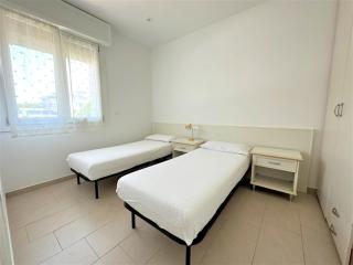 Great and bright flat with pool - 5