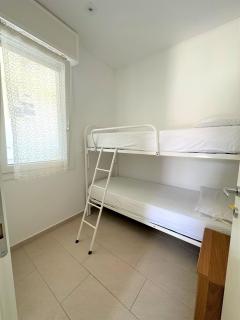 Great and bright flat with pool - 4