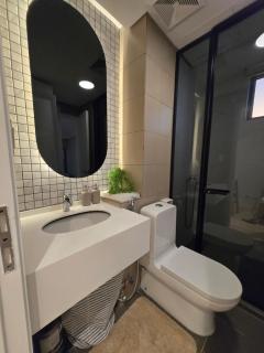 Hygge-ParkWest BGC near Grand Hyatt & Mitsukoshi - 6