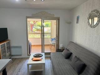 Charmant studio calme bord de mer Wifi-NESPRESSO-DRAPS-LINGE DE BAIN - Saint-Mandrier-sur-Mer - 9